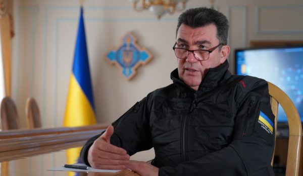 Rusia-Ucrania | «Las tropas rusas no están aumentando en la frontera como se está mostrando»: Oleksiy Danilov, secretario del Consejo Nacional de Seguridad y Defensa de Ucrania