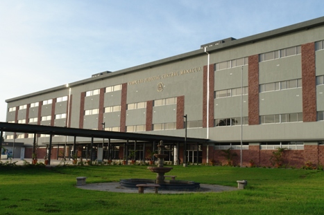 En el Complejo Judicial Central Managua se tramita el juicio deone es acuaado por tres delitos el exlandor del Bóer. 