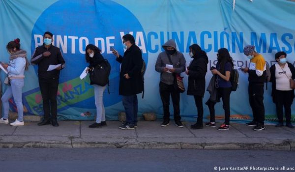 Bolivia suspende la obligatoriedad del carnet anticovid