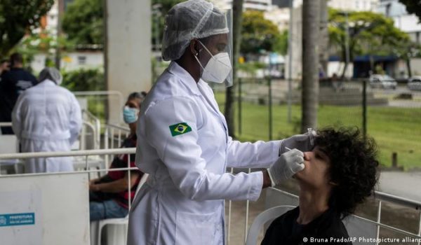 Brasil registra el mayor número de casos covid desde julio