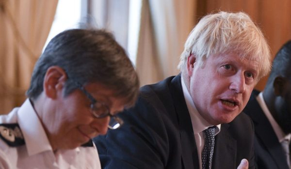 «Un grave fracaso de los estándares que se esperan del gobierno»: 4 revelaciones del informe sobre las fiestas de Boris Johnson durante el confinamiento