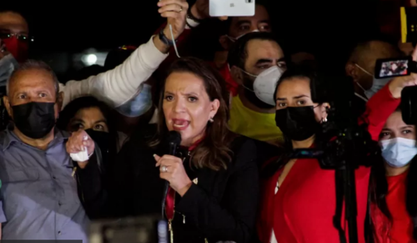 4 preguntas para entender la crisis del Congreso en Honduras, la primera de Xiomara Castro (antes de ser presidenta)