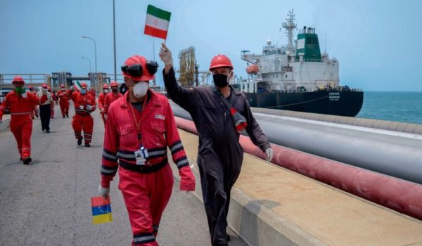 Cómo Irán está ayudando a Venezuela a aumentar su producción petrolera pese a las sanciones de Estados Unidos