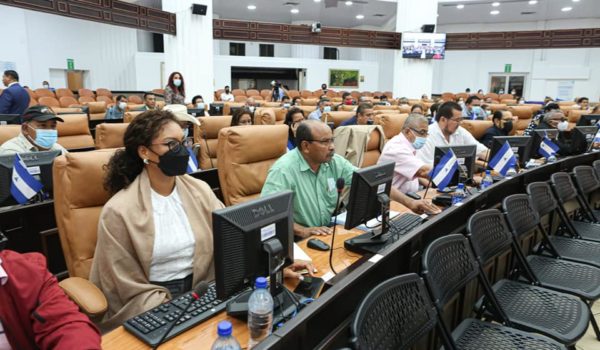 Proyecto de cancelación de tres personerías jurídicas en agenda del Legislativo