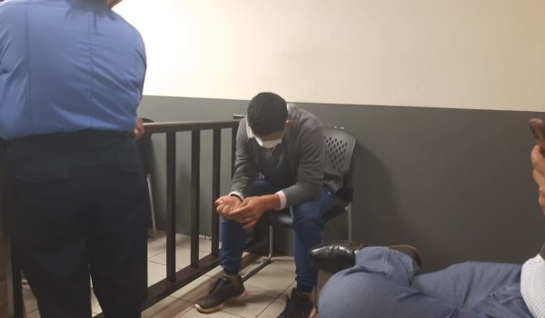 Emmanuel Ayala sentenciado a tres años de prisión y 200 días multa por estafa agravada. LA PRENSA/Archivo