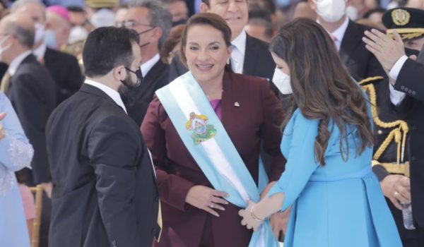 Xiomara Castro: los símbolos que marcaron su histórica toma de posesión como primera presidenta de Honduras