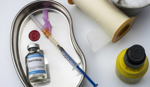 Covid: qué son baricitinib y sotrovimab, los nuevos medicamentos que autorizó la OMS para tratar casos de la enfermedad