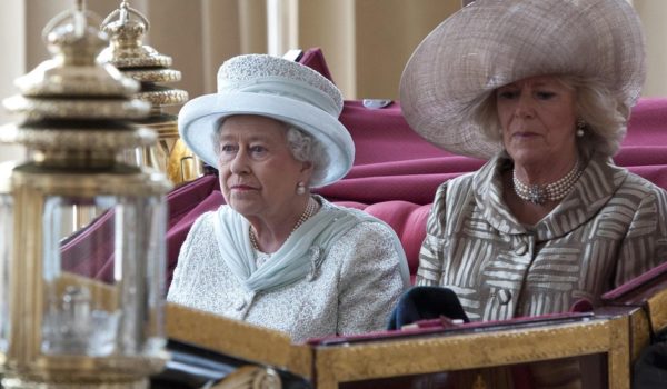 Isabel II da el visto bueno para que la duquesa Camila sea reina consorte «cuando llegue ese momento»