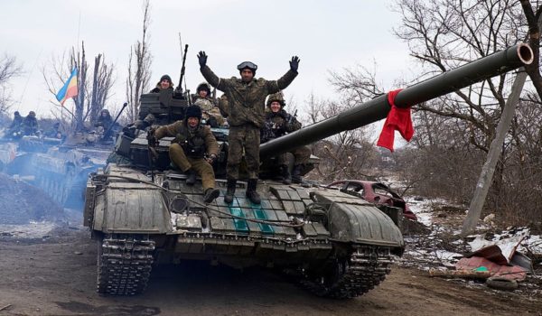 Donetsk y Luhansk: qué significa que Rusia reconozca la independencia de estas repúblicas rebeldes de Ucrania