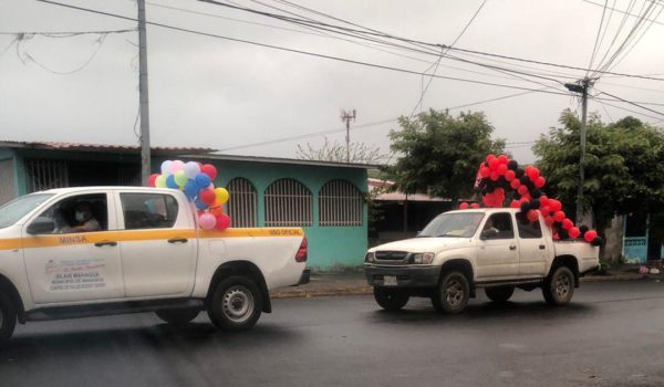 Sandinistas salen a marchar sin ocultar el uso de los recursos públicos