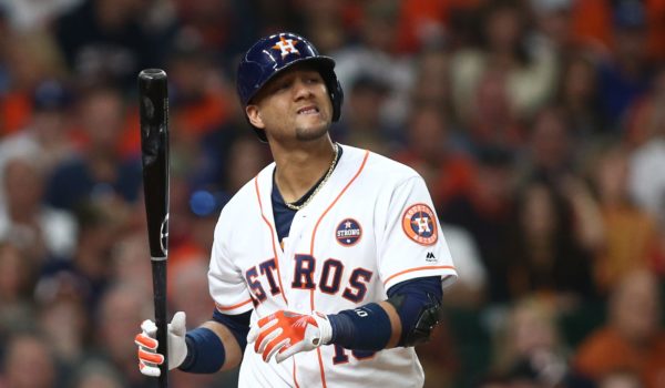 «Parece que soy el peor de los traidores», dice Yuli Gurriel, tras negativa del gobierno para entrar a Cuba