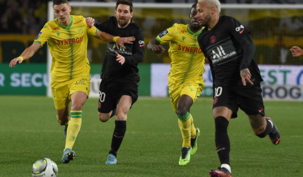 El PSG sufre tropezón ante el Nantes, aunque su ventaja siempre es amplia