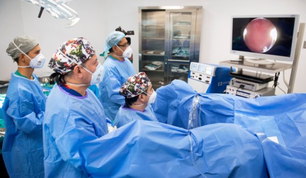 Hospital Vivian Pellas realiza con éxito la segunda Jornada Urológica con Láser Holmium