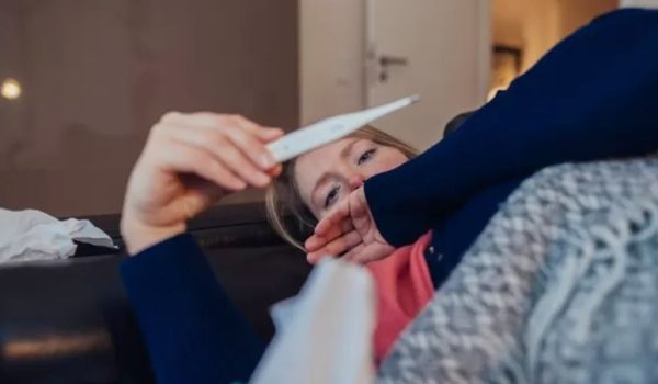 Síntomas de coronavirus: cuáles son las diferencias entre la covid-19, el dengue, la gripe y un resfriado