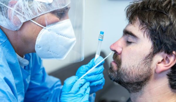 Las revelaciones del primer y polémico ensayo que infectó deliberadamente a pacientes con covid