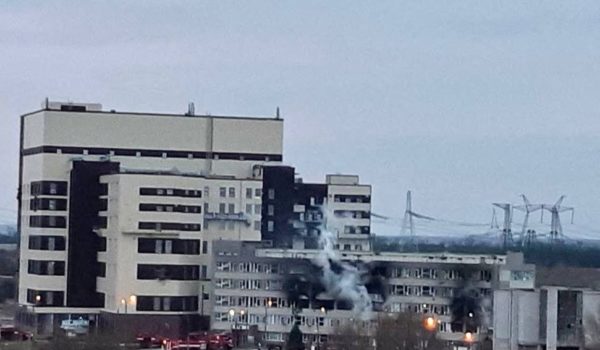 Organismo internacional preocupado por la central nuclear ucraniana de Zaporiyia, las más grande de Europa tomada por los rusos