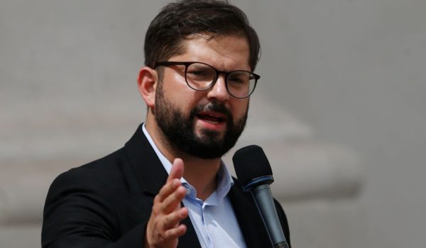 Gabriel Boric, presidente: el Chile que recibe el nuevo mandatario y 5 retos que enfrentará en sus primeros meses de gobierno