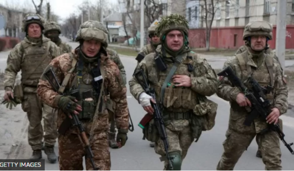 Rusia invade Ucrania: qué son los «bonos de guerra» y cómo pueden ayudar a Kiev ante el ataque ruso