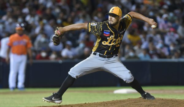 Los Leones más feroces con la incorporación del zurdo Dilmer Mejía