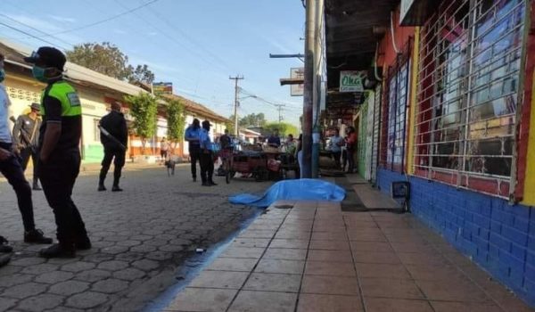 Locutor radial Evelio Ramos amanece muerto en una calle de la ciudad de El Viejo