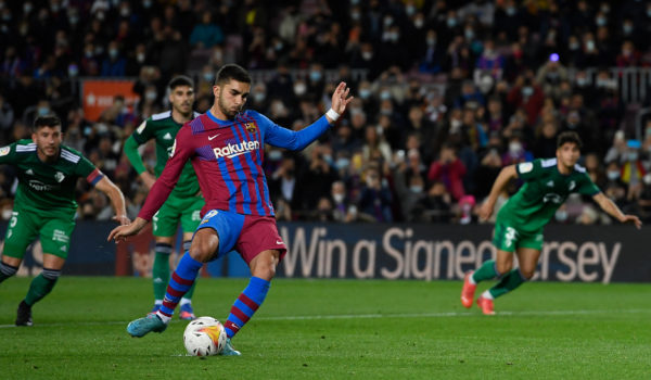 El Barcelona se desborda y propina goleada al Osasuna