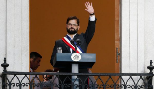 «Me dijo que su gobierno nos respaldará», afirma Gioconda Belli tras conversación con el presidente de Chile