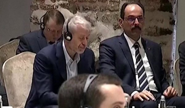 Rusia y Ucrania: sospechan que el multimillonario ruso Roman Abramovich fue envenenado durante negociaciones de paz