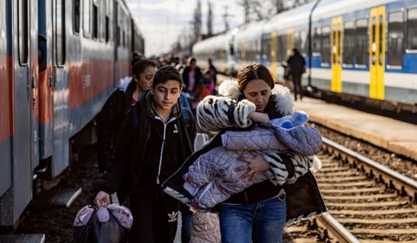 Rusia y Ucrania: 1 millón de personas huyen de suelo ucraniano en medio de la crisis humanitaria desatada por la invasión rusa
