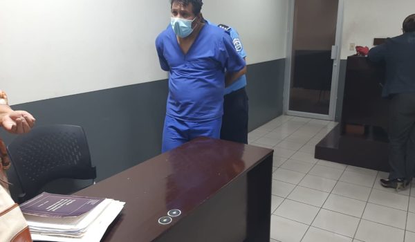 El busero José Daniel Romero enfrenta cargos por homicidio imprudente.LA PRENSA.