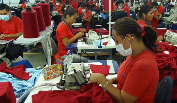 Si Trump no quita tarifa de 18 % a Nicaragua, vendría cierre de maquilas y masivos despidos