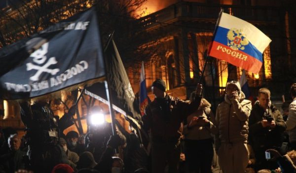 Invasión de Ucrania: por qué Serbia está en una encrucijada entre Rusia y la Unión Europea