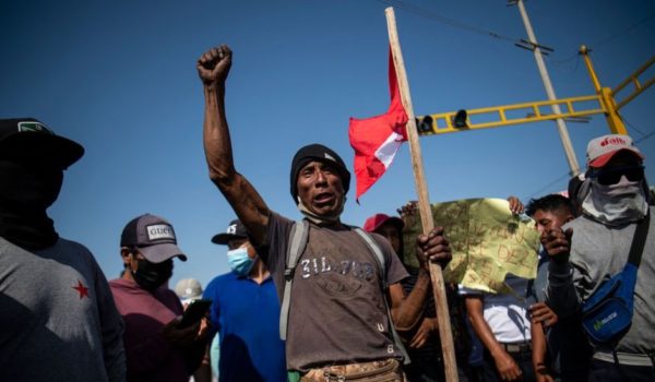 Perú: el gobierno de Pedro Castillo decreta el estado de emergencia en Lima para contrarrestar las protestas que dejaron 4 muertos