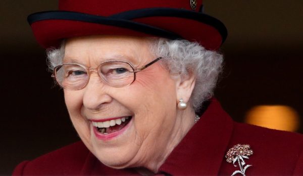 ¿Qué hace reír a la reina Isabel II? La monarca cumple 96 años con varias anécdotas graciosas