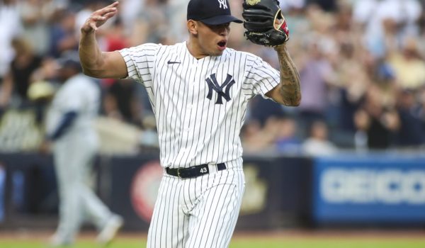 Jonathan Loáisiga poncha al mejor bateador de Boston y culmina un relevo perfecto