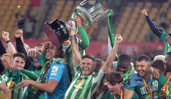 El Betis se lleva la Copa del Rey tras imponerse al Valencia en los penales