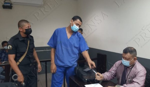 Jerry Condega Vanegas acusado de femicidio en perjuicio de su adolescente pareja Z.E.D., de 16 años. LA PRENSA