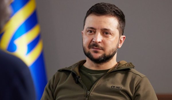 «Algunos países europeos están haciendo dinero de la sangre»: el presidente de Ucrania Volodymyr Zelensky habla con la BBC