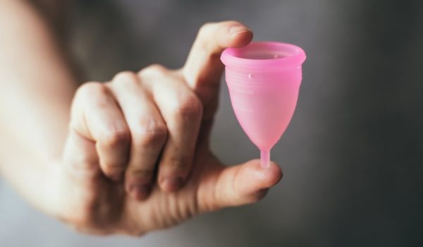 5 preguntas sobre el uso de la copa menstrual, la cada vez más popular alternativa a los tampones y toallas sanitarias