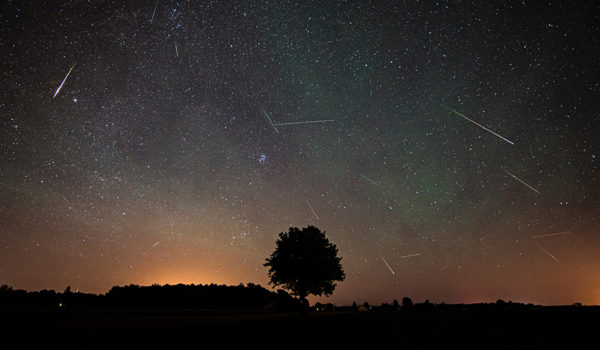 Eta acuáridas: dónde y cómo podrás ver la lluvia de meteoros de restos del cometa Halley