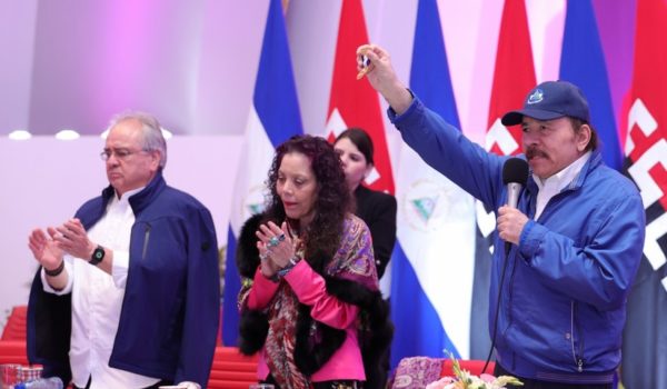 Murillo dice que creer que EE. UU. es el paraíso es «espejismo», diez días después de que dos de sus nietas y exnuera aterrizaron en este país