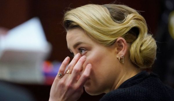 Amber Heard vs Johnny Depp: las fuertes alegaciones de la actriz en su primer testimonio en el que enfrenta a la expareja