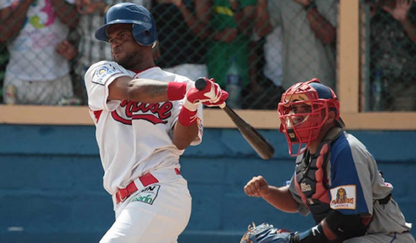 Britton llegó a 1,000 hits, Matagalpa barrió a los Dantos y el Bóer dividió con Estelí