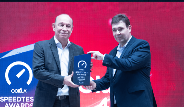 Claro recibe premio