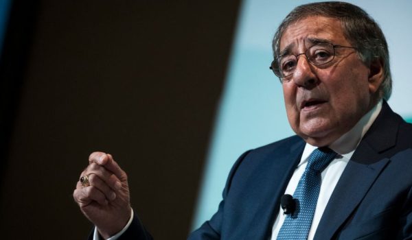 «Solamente después de que Putin entienda que no puede lograr una victoria tendremos una oportunidad de acabar con esta guerra» | Entrevista con Leon Panetta, exdirector de la CIA