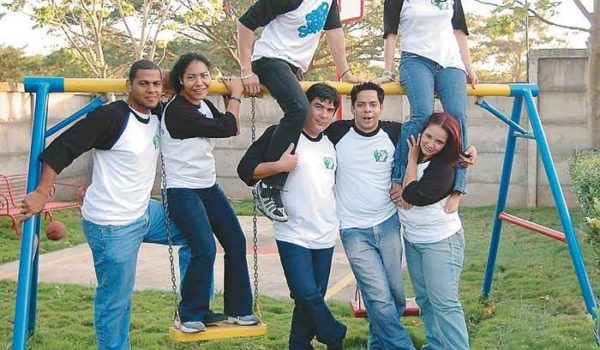 Puntos de Encuentro, una de las fundaciones que será cancelada, produjo exitosa serie Sexto Sentido