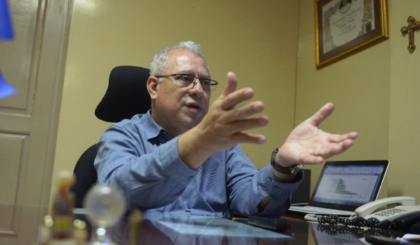 Destituyen a Zacarías Duarte como director de Medicina Legal por haber ido a un congreso sin permiso de la dictadura