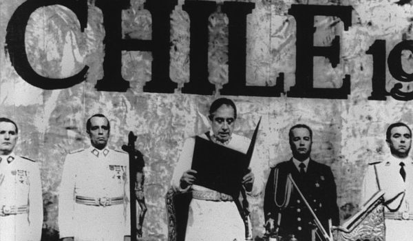 «Fue un capricho»: la historia de los 15.000 libros que el gobierno de Pinochet le quemó a Gabriel García Márquez