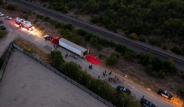 ¿Quién es responsable de la tragedia del camión de Texas en el que murieron más de 50 migrantes?: en EE.UU. demócratas y republicanos se acusan mutuamente
