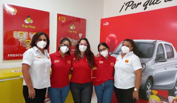 Pollo y Más Kimby llega a tienda #100
