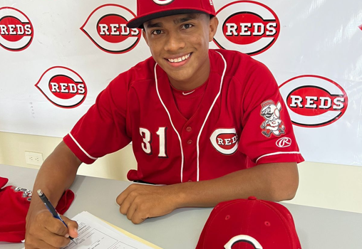 Rojos de Cincinnati firman a joven prospecto de Tipitapa